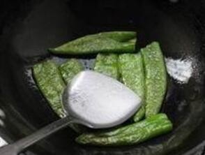 虎皮-尖椒的简单做法