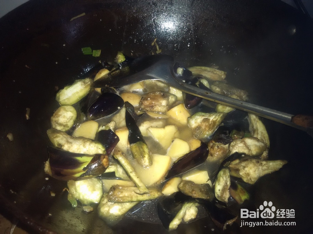 葱姜爆土豆炖茄子