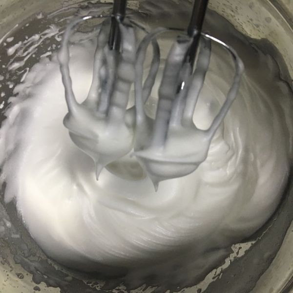 抹茶拉花杯子戚风