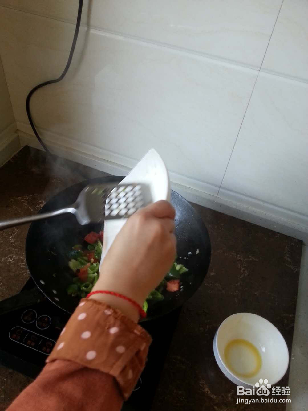 如何炒菜_炒青椒