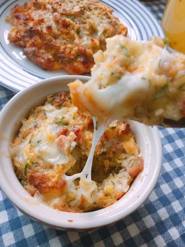 茴香奶酪焗面包碎