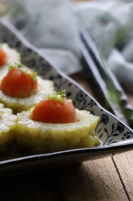 咸蛋黄肉末酿苦瓜