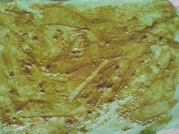 斑斓开心果面包卷