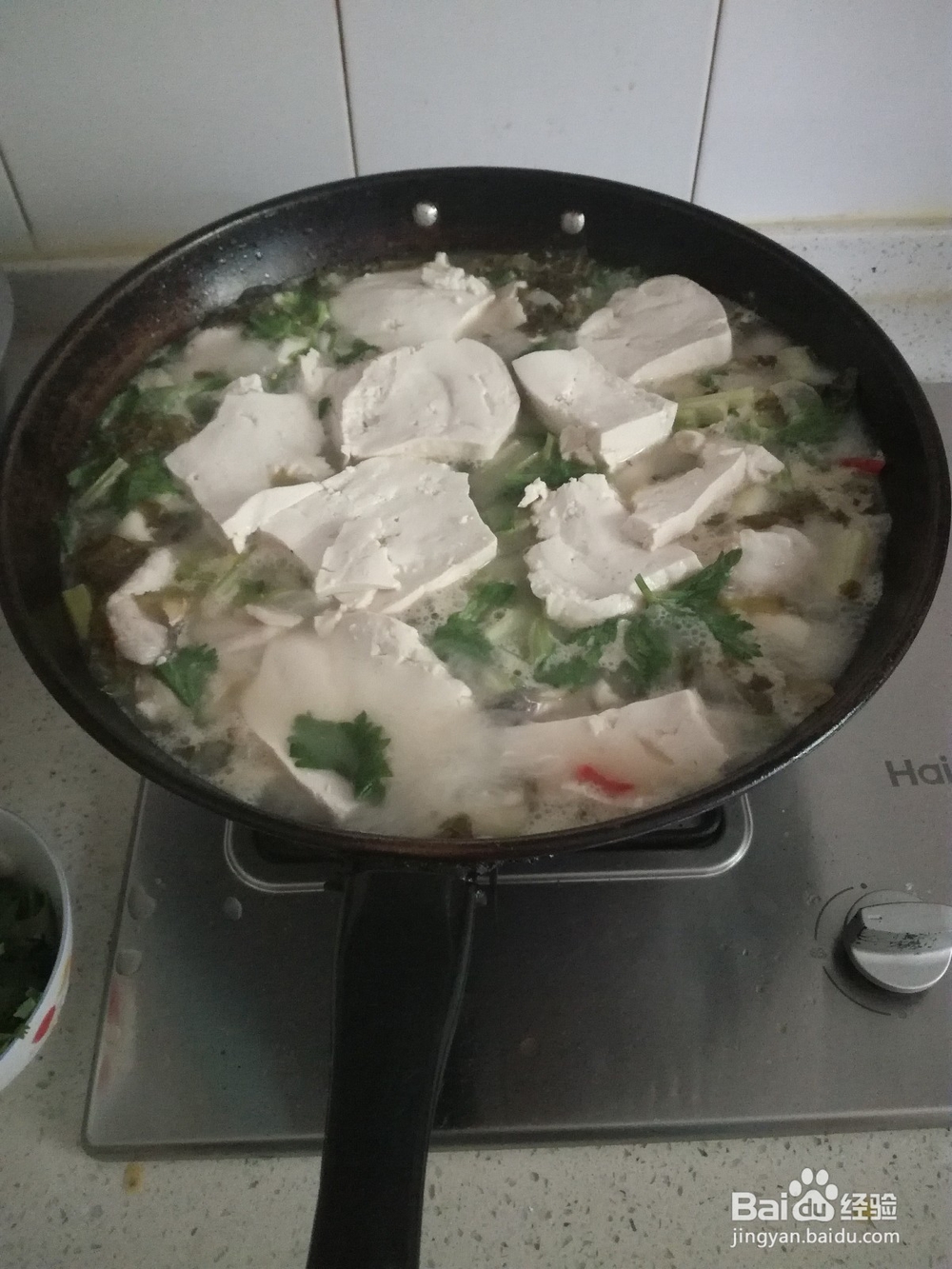 如何煮酸菜豆腐鱼？