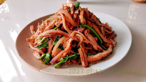 胭芫豆腐萝卜丝