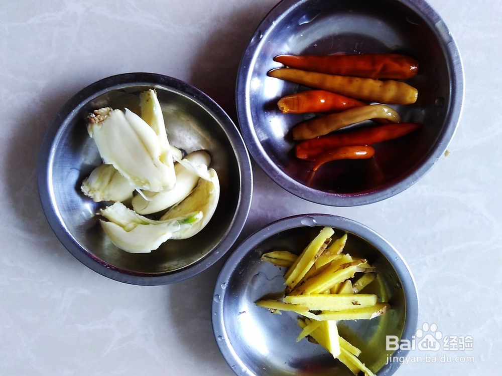 怎么做美味的香爆蚕蛹