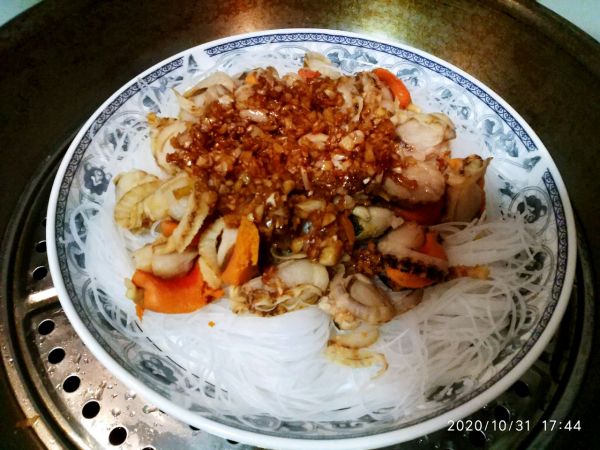 蒜蓉粉丝蒸扇贝
