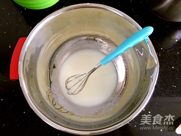 焦糖戚风的做法