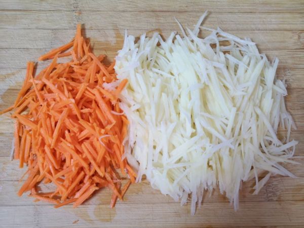 焦香土豆丝鸡蛋饼