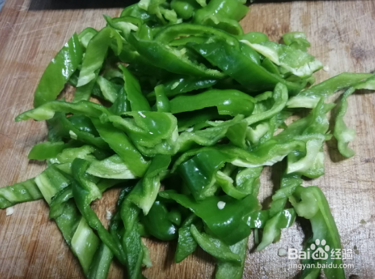 家常青椒毛豆米