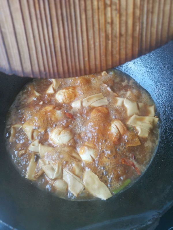 红烧肉鸡蛋干豆腐