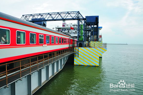 火车动车上怎么补票？