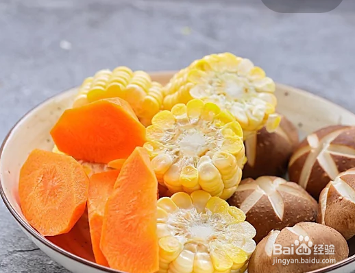 香菇玉米排骨汤