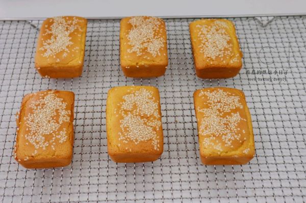 老式蜂蜜脆皮蛋糕