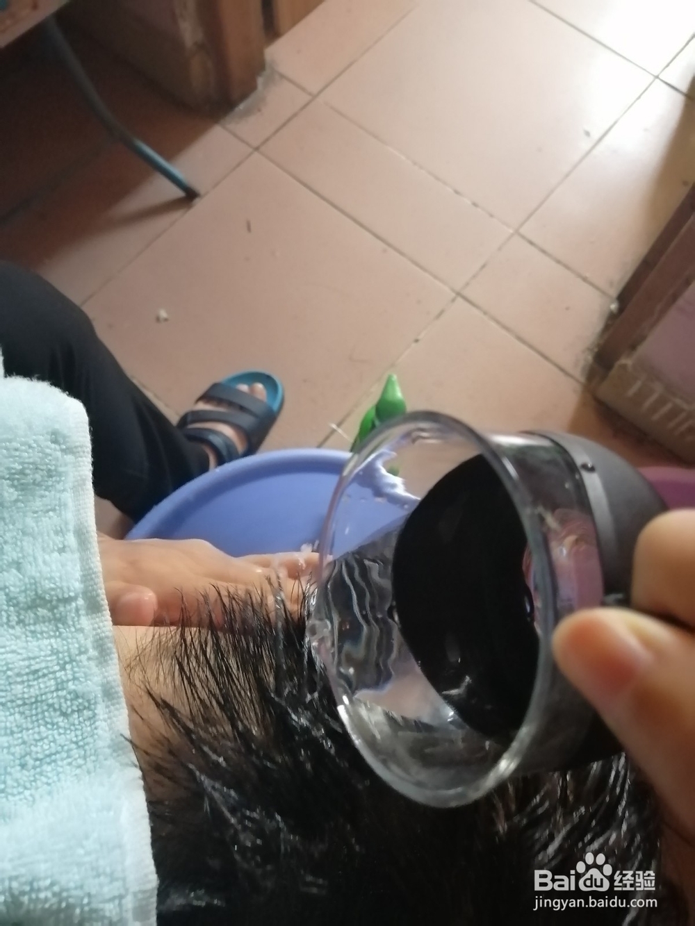 干洗头发的步骤与手法