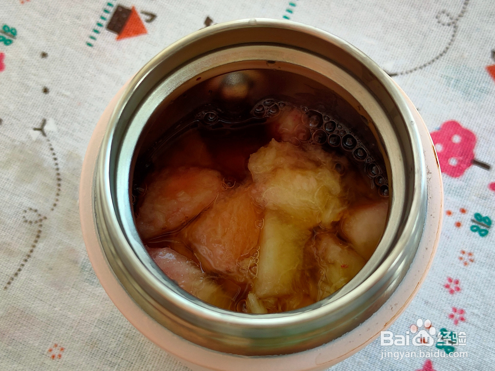 桃桃红茶饮的做法