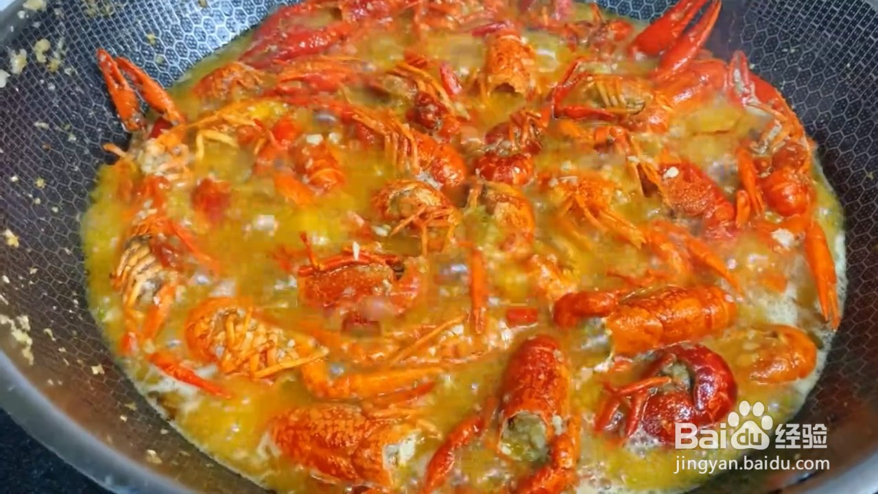 超级美味的金汤蒜蓉小龙虾要怎么制作
