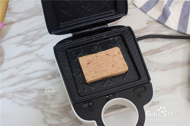 午餐怎么做肉鸡蛋黄瓜三明治