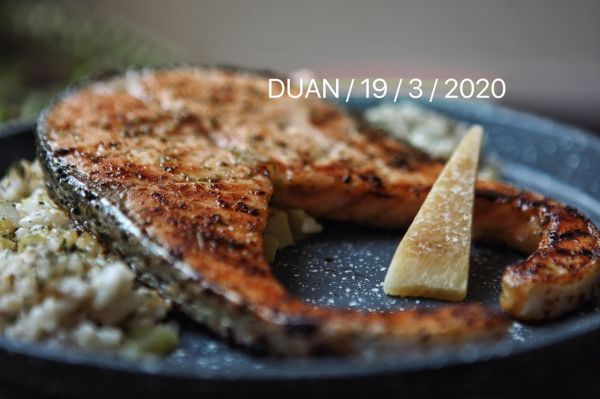 秘制香煎三文鱼佐奶油炖饭