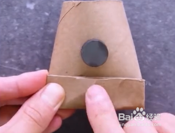 如何用纸筒自制冰箱贴？