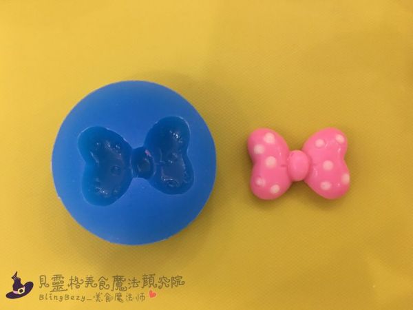 奶冻裱花马芬杯子蛋糕