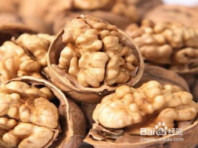 核桃千万不能这样吃,小心伤身