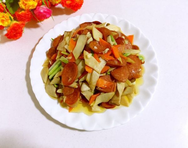 杏鲍菇炒火腿肠