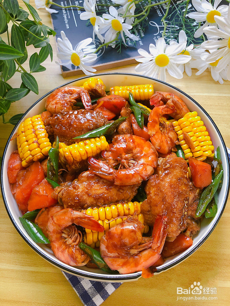 鲜虾鸡翅玉米煲的做法