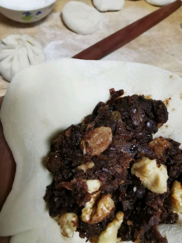 红糖核桃红枣豆沙包