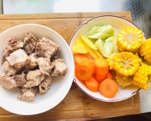 肉食最爱玉米排骨汤