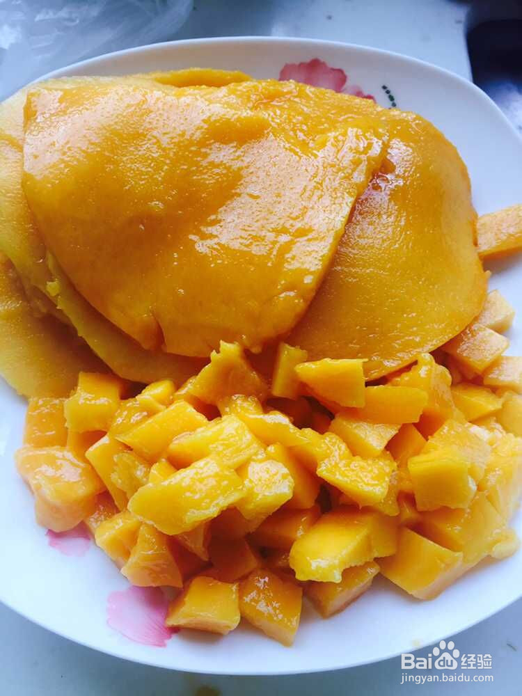 芒果千层蛋糕的做法