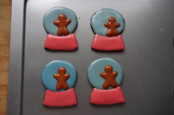 圣诞水晶球音乐盒糖霜饼干