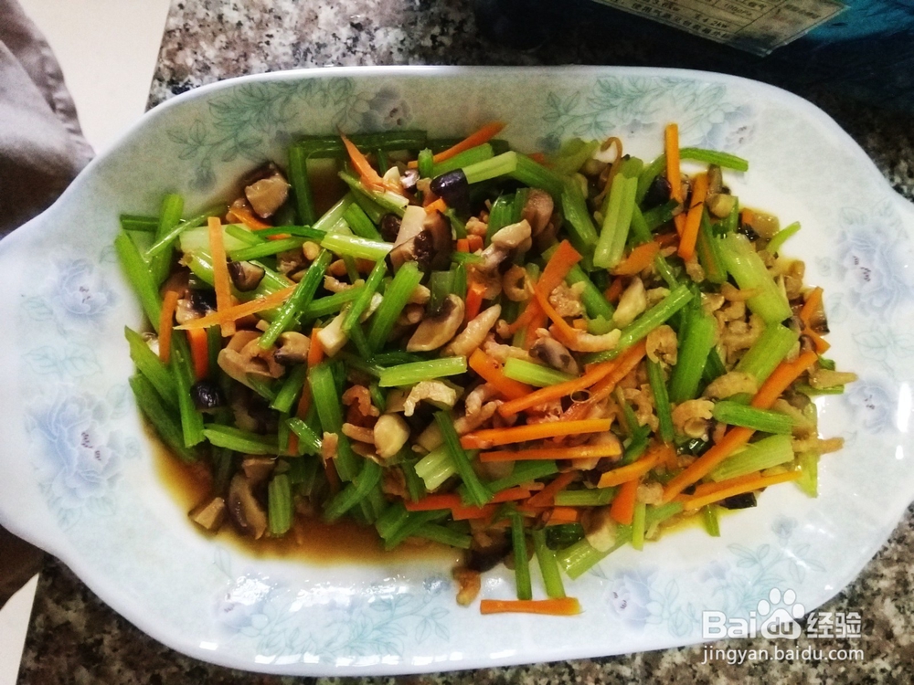 孕妇食谱-怀孕吃啥5海米蘑菇拌芹菜