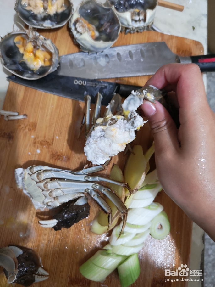 味美鲜香的大闸蟹炒年糕