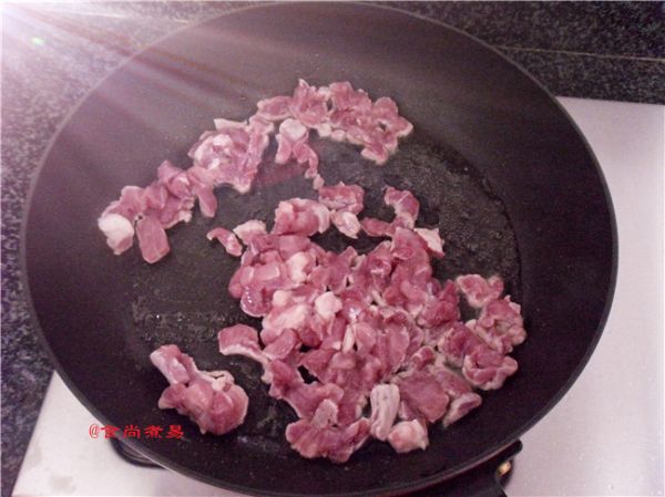 胡萝卜四季豆肉丁