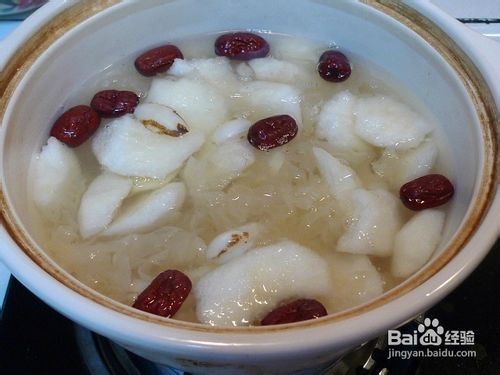 生津解渴、暖心暖胃----苹果银耳汤