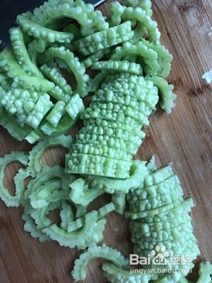 食补养生凉拌苦瓜的做法