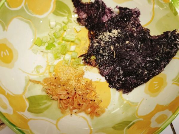 黄瓜鸡蛋紫菜汤
