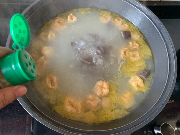 家常鸭血粉丝汤