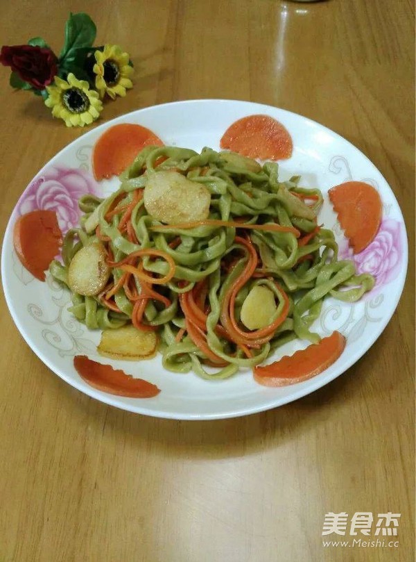 鱼蛋胡萝卜炒面