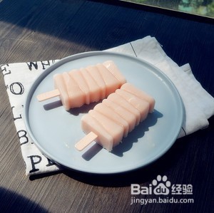 营养价值超高的桃子雪糕
