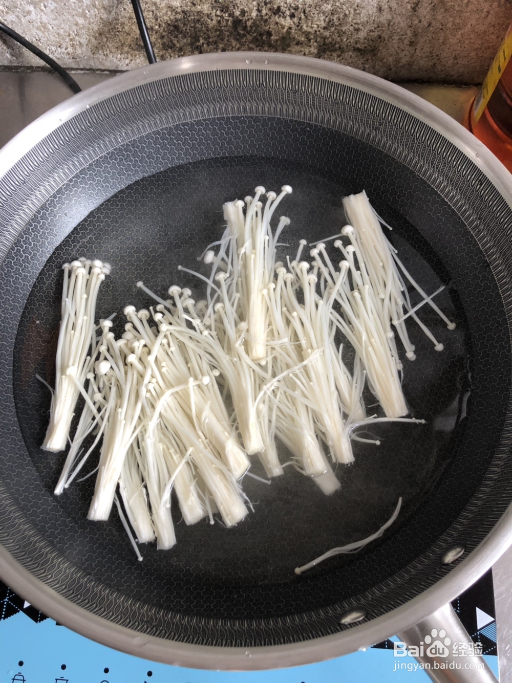 孩子爱吃的金针菇荞麦面
