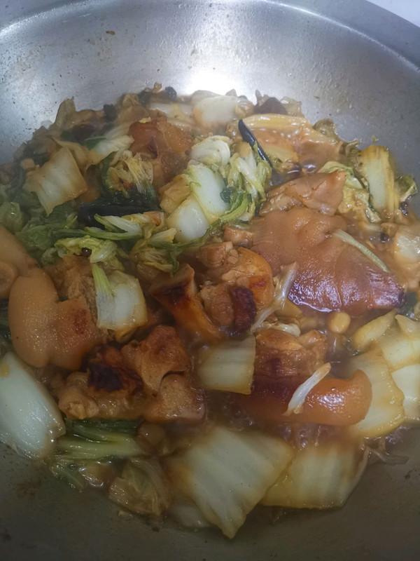 红烧猪蹄炖大白菜
