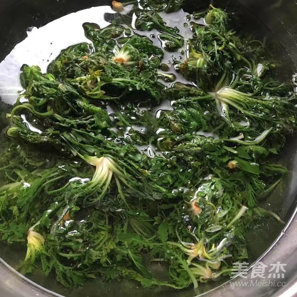 香煎荠菜馄饨