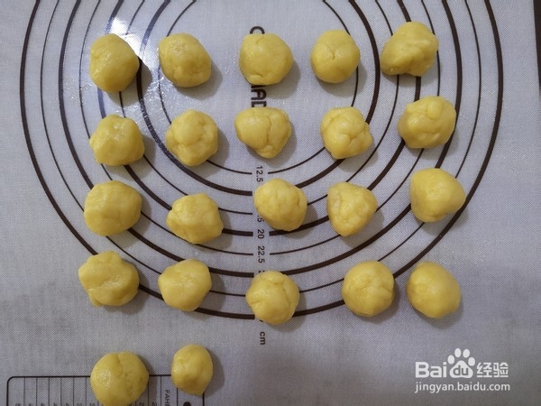 如何做出简单的黑芝麻小麻花