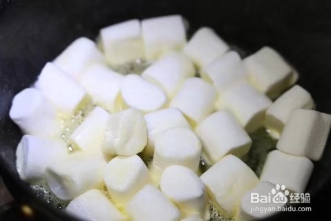 不需要烤箱也可以制作的美食雪花酥