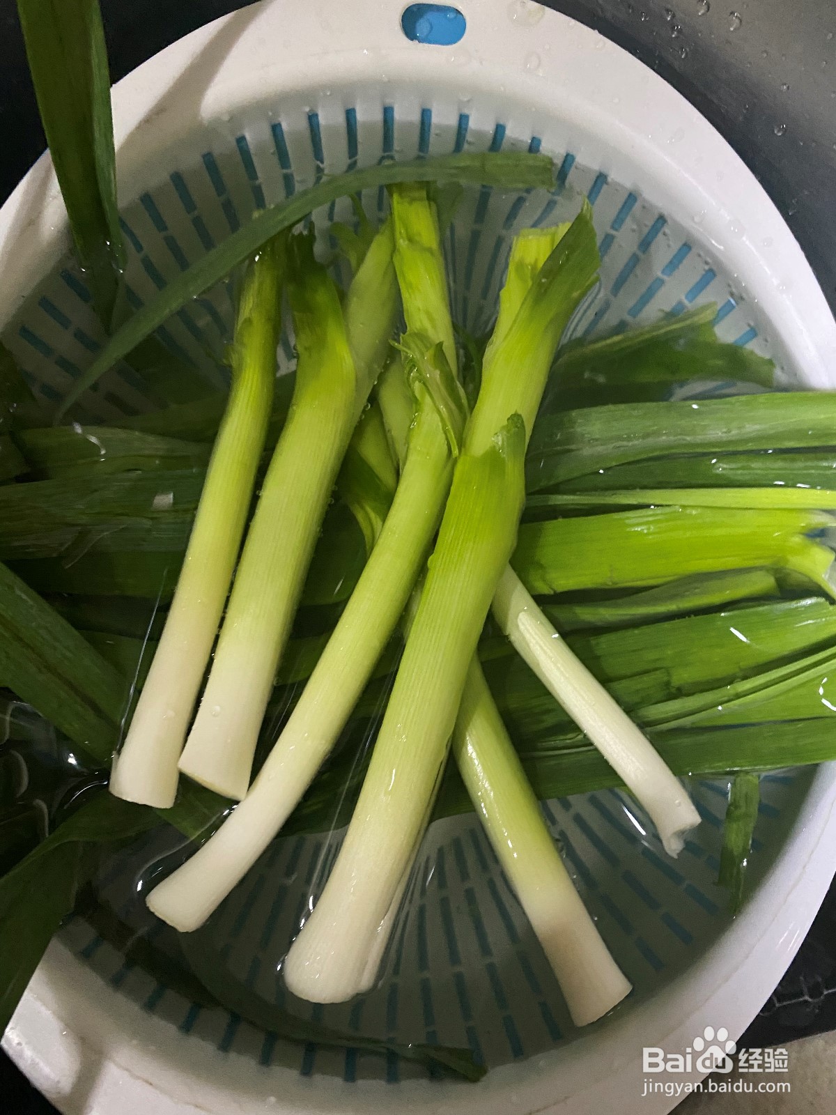 家常菜—-腊肠炒蒜苗