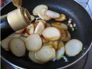 煎烧蚝油鲍菇片
