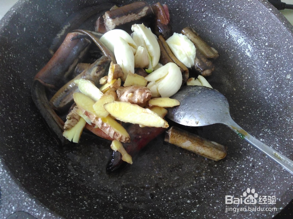 蒜米爆黄鳝的做法