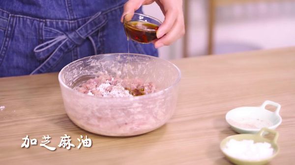 一口闷鲜虾烧麦